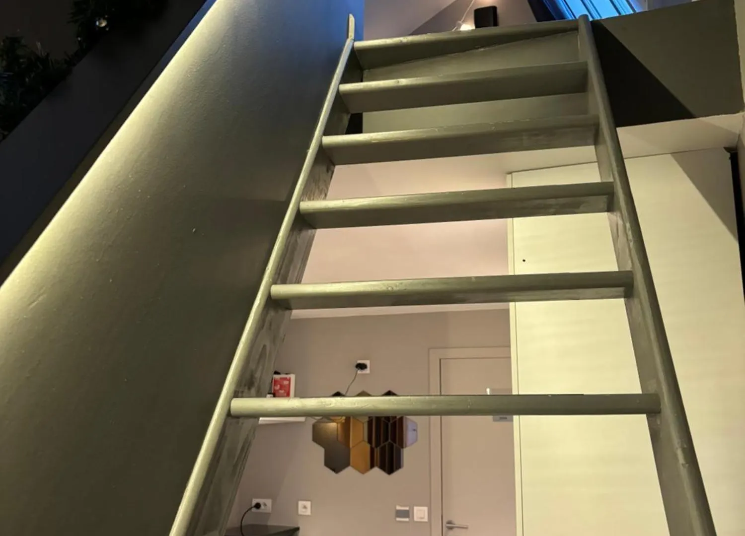 Guesthouse De Loft Μπριζ Πανσιόν