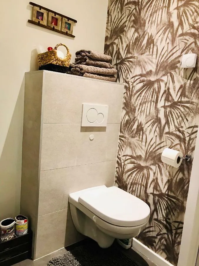 Guesthouse De Loft Μπριζ